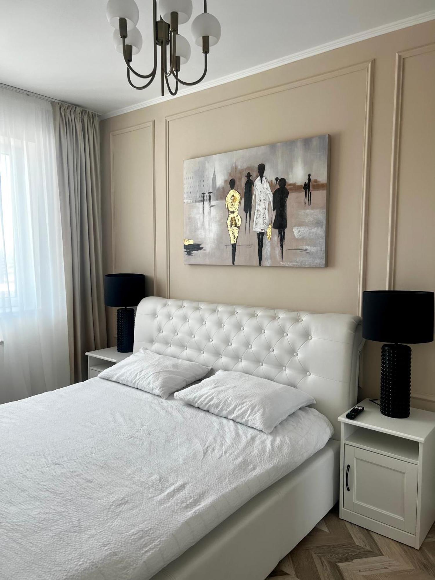Glim Suite Oradea Bagian luar foto